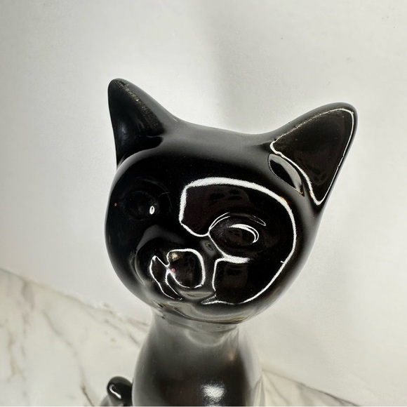 Black Ceramic Cat Figurine – Heart Detail – Like New - Picture 5 of 6
